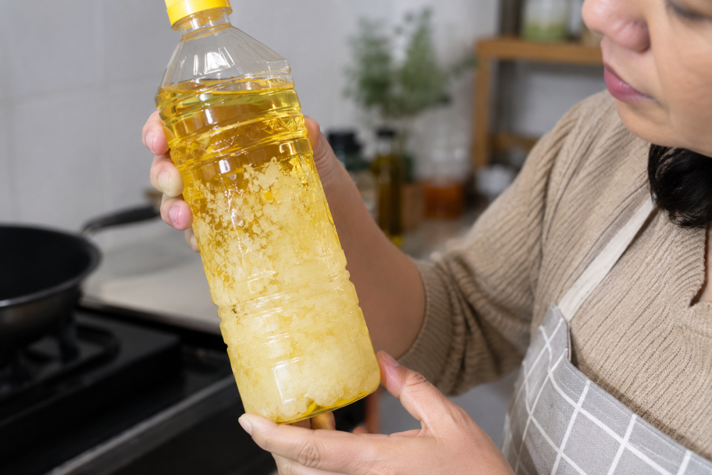 Mengapa Minyak Goreng Bisa Mengkristal? Ini Penyebab dan Cara Mengatasinya